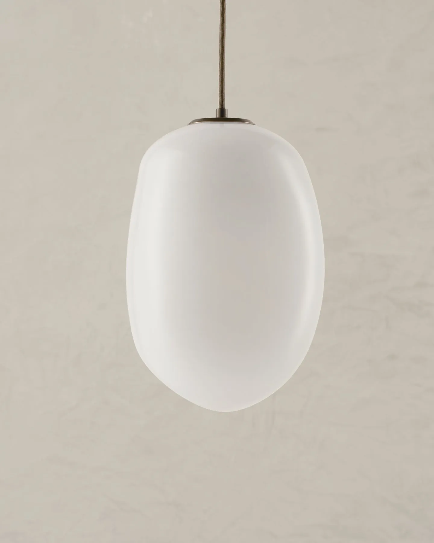 Lacuna Oval Pendant - Large