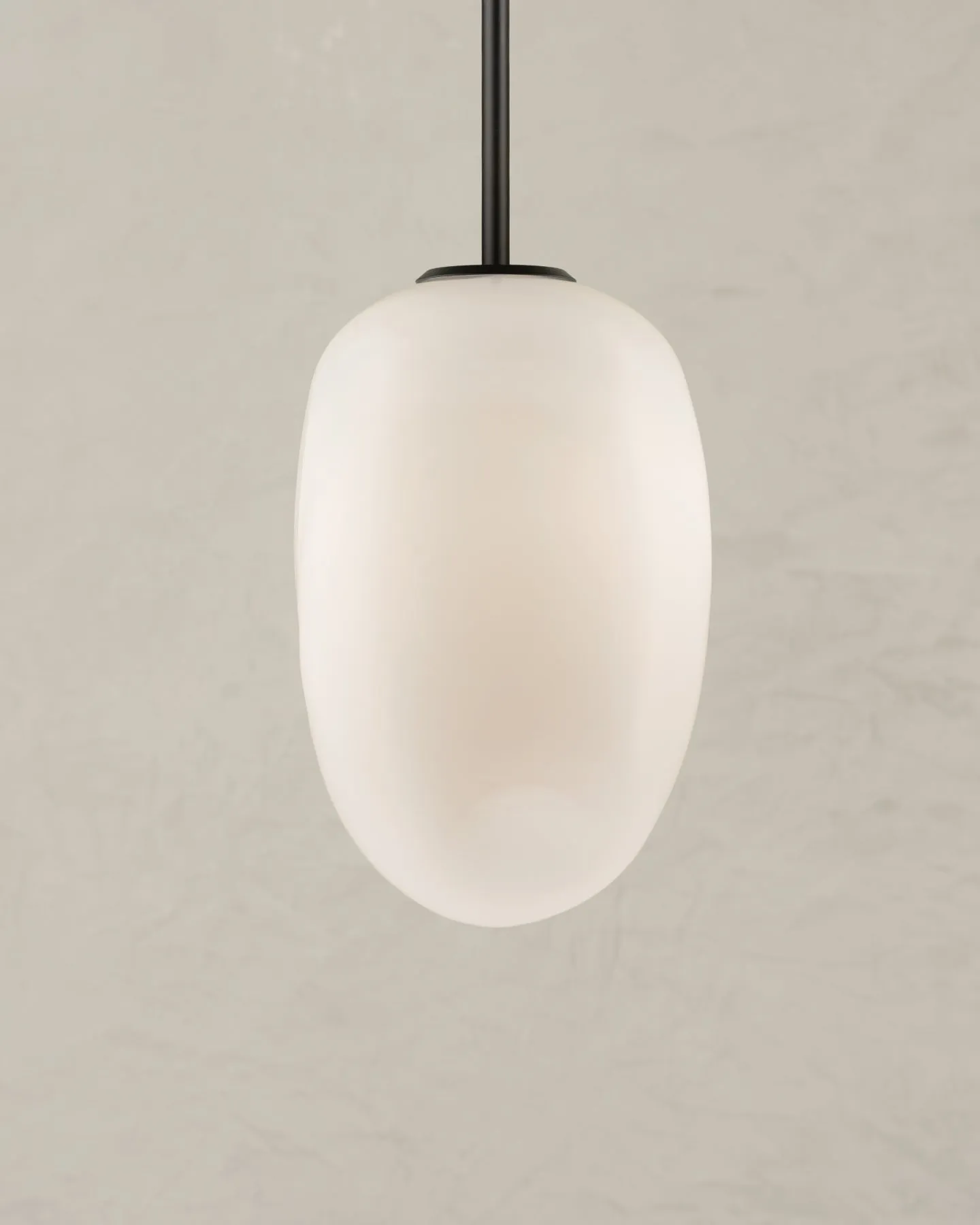 Lacuna Oval Pendant - Large