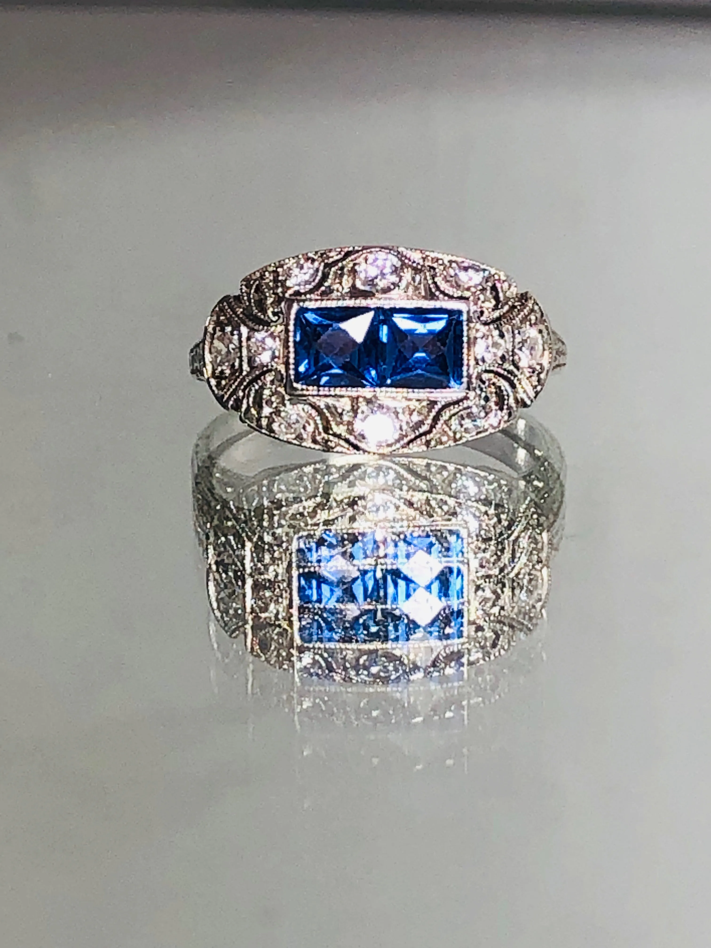 Platinum Sapphire & Diamond Vintage Art Deco Ring