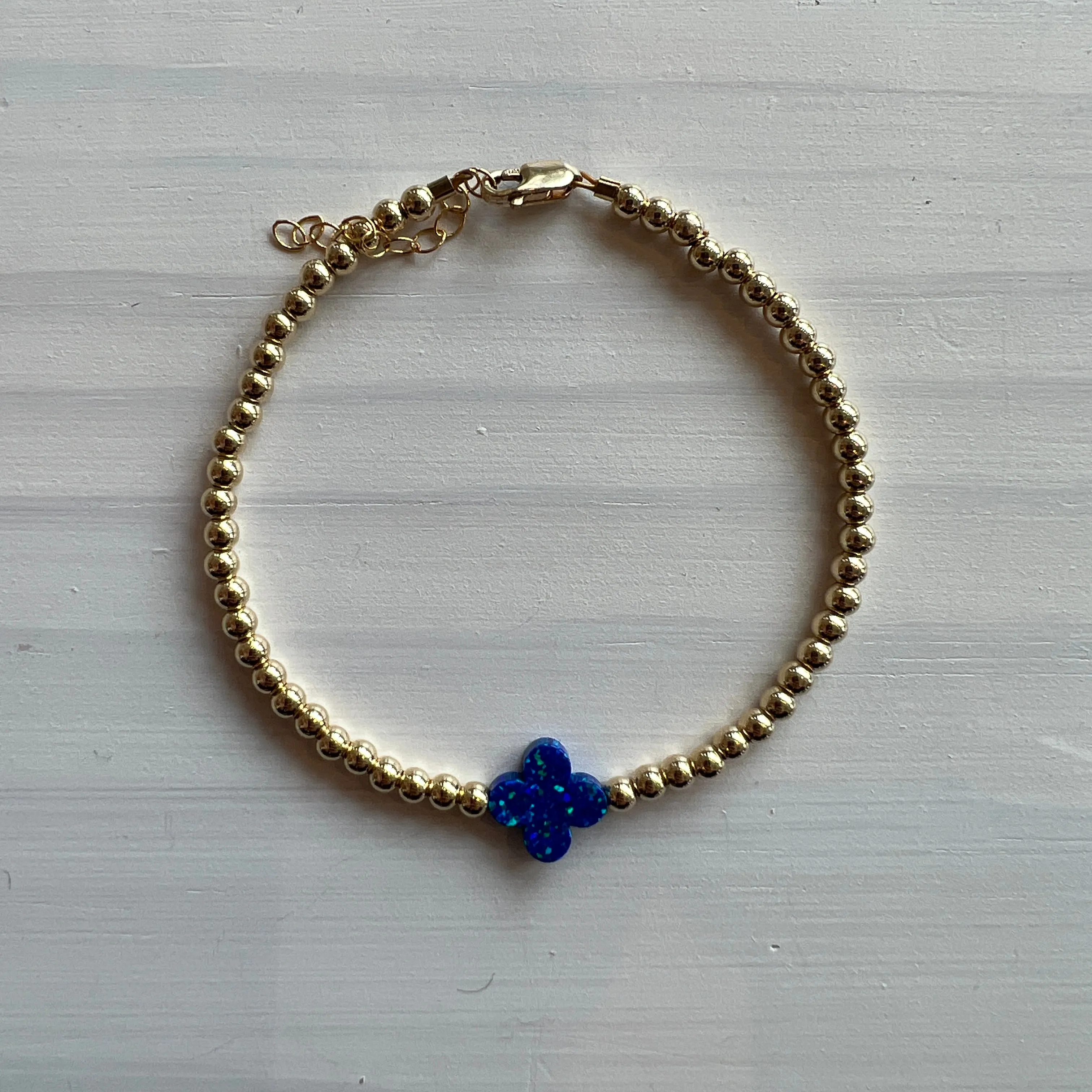 Single Medium Clover Bracelet