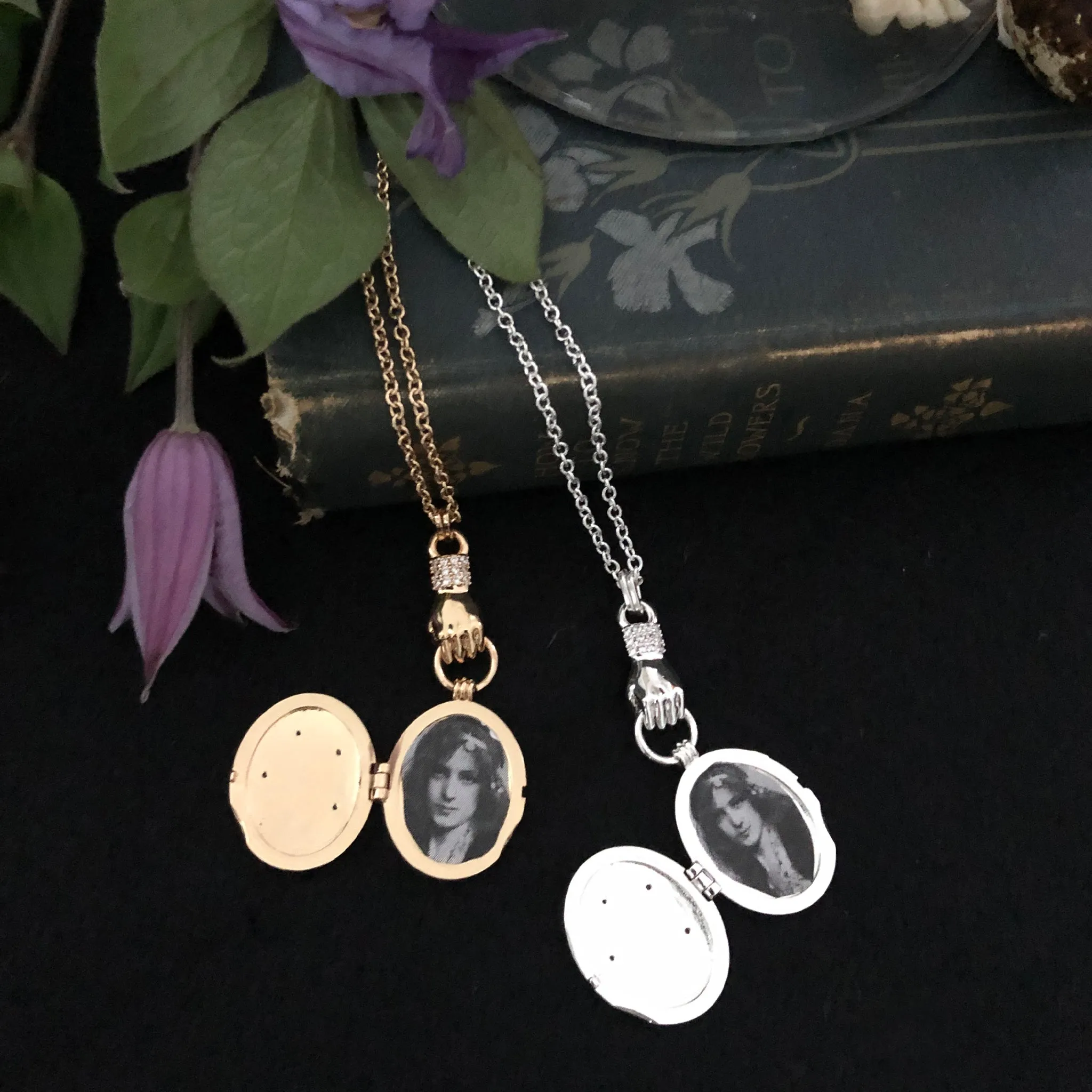 Victorian Locket - Silver